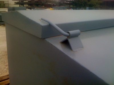 creep feeder hinge