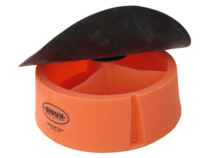Ground Mineral Feeder with large flap