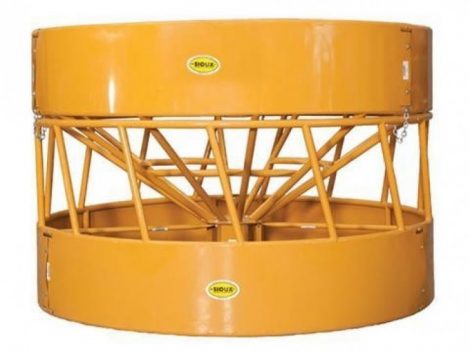 side view of hay feeder