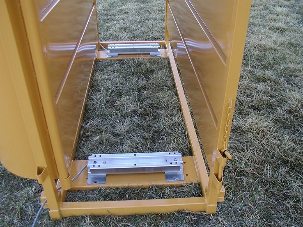 scale mounting beams