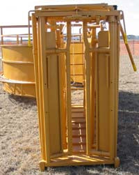 cattle head gate