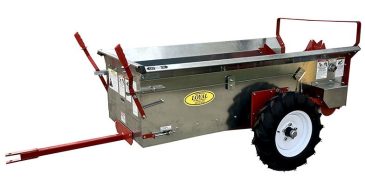 Manure spreader front left side