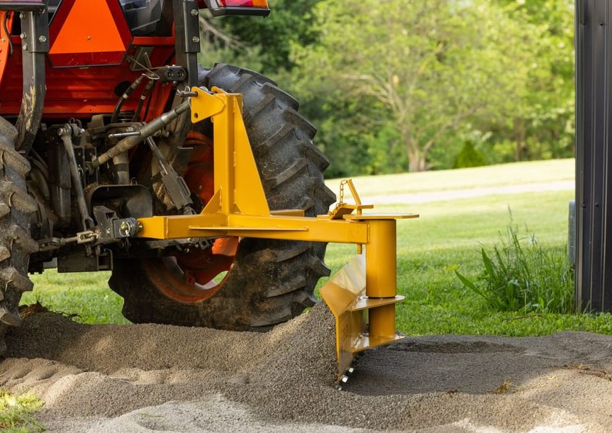 Grader blade in sand or loose material